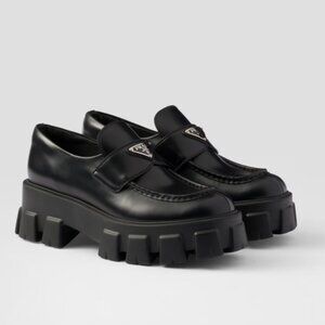 BRAND NEW Prada Loafers - Brushed leather monolith loafers Size 37 - Never Worn